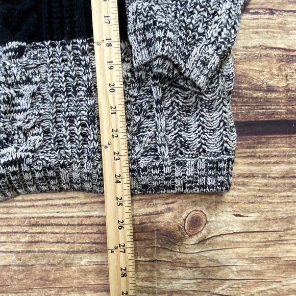 GAP Sweater Women’s Crew Neck Pullover White & Black Size XL - Picture 6 of 6